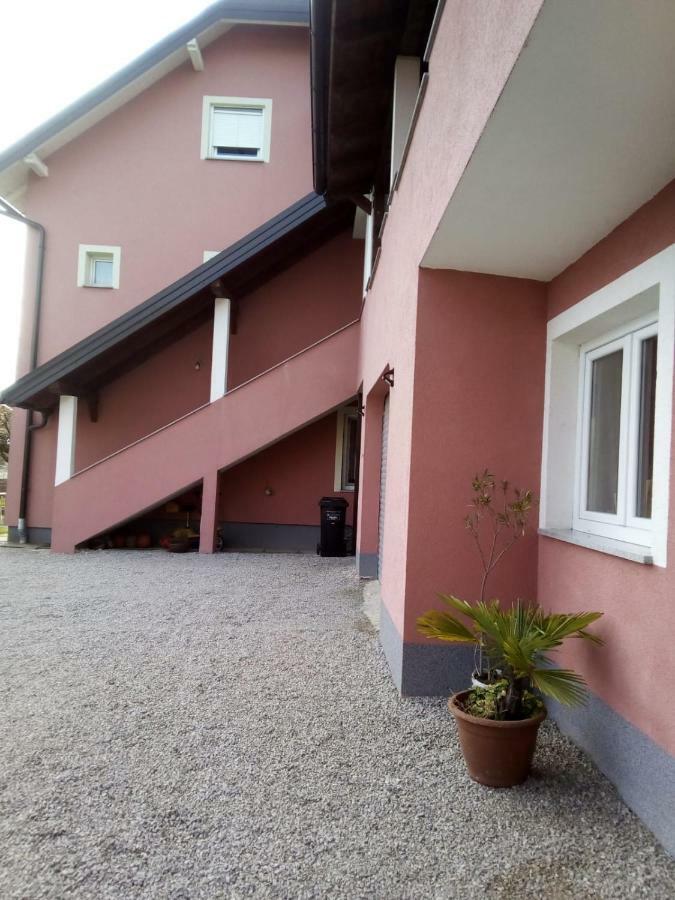 Studio Apartman Zagreb Horvati Rakov Potok ภายนอก รูปภาพ